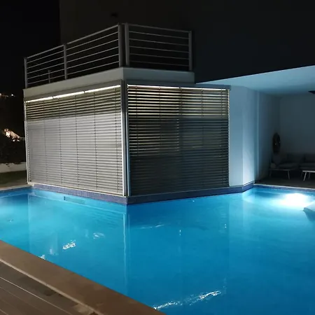 Villa Orada Lola *