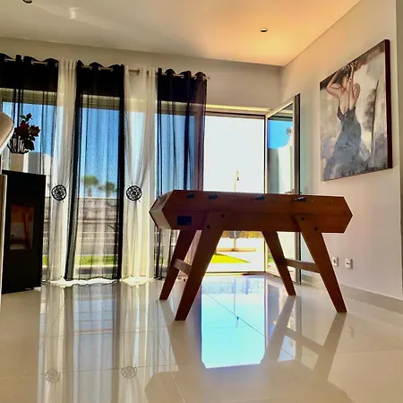 Orada Lola Villa